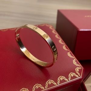 Last Chance ‼️ LOVE Bracelet Pink Gold size 16
